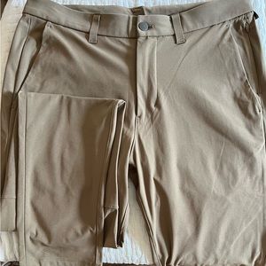 Lululemon men’s dress pant